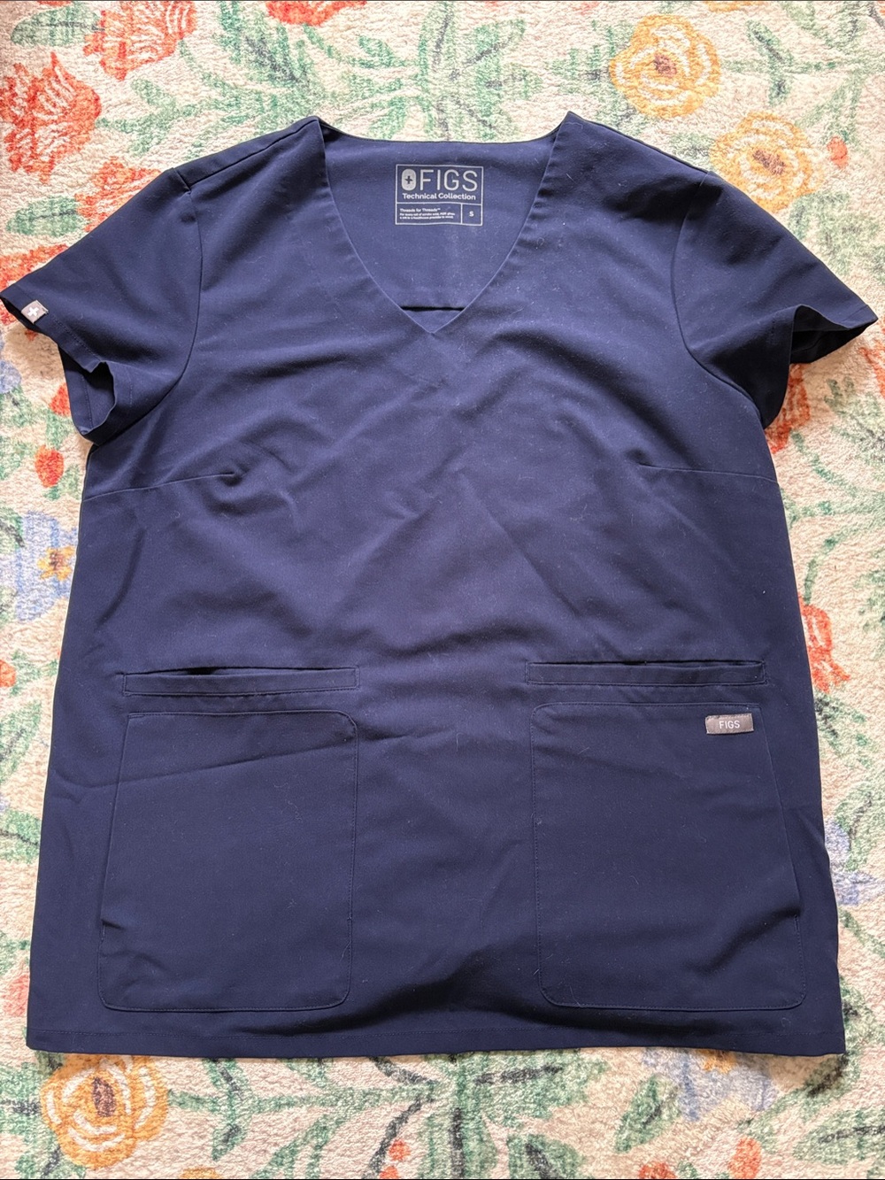 FIGS Navy V-Neck Short Sleeve Scrub Top